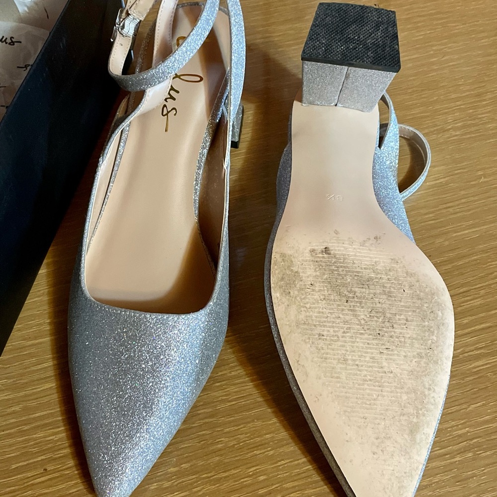 Lulu’s Annais Silver Glitter Pointed-Toe Heels - Picture 4 of 5
